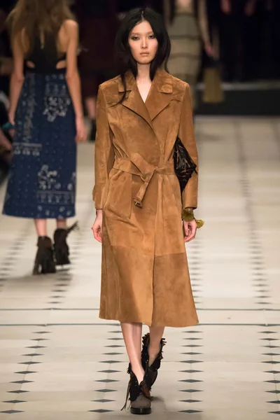 Look 37